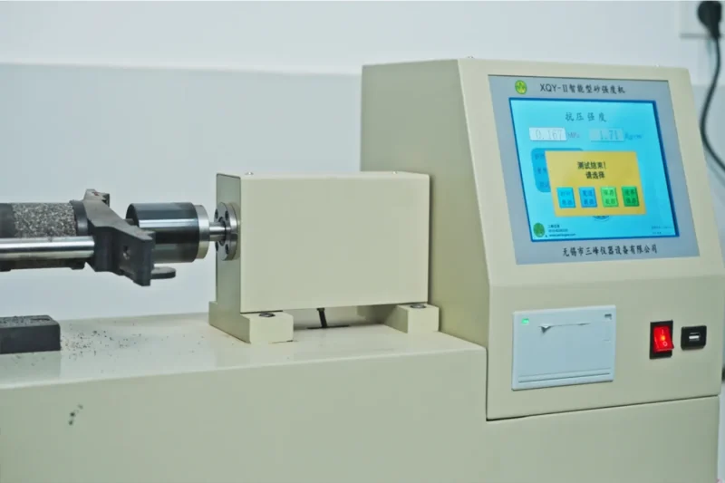 Laboratory equipment for material testing